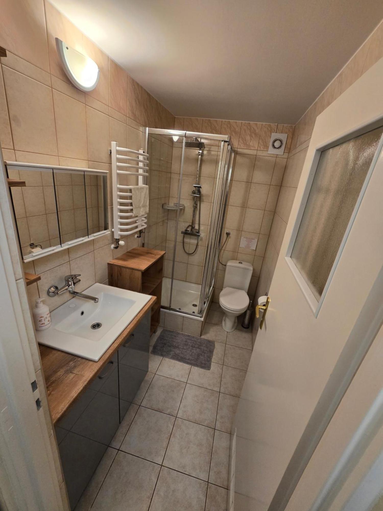 Jastrzab Apartman Ropienka Kültér fotó